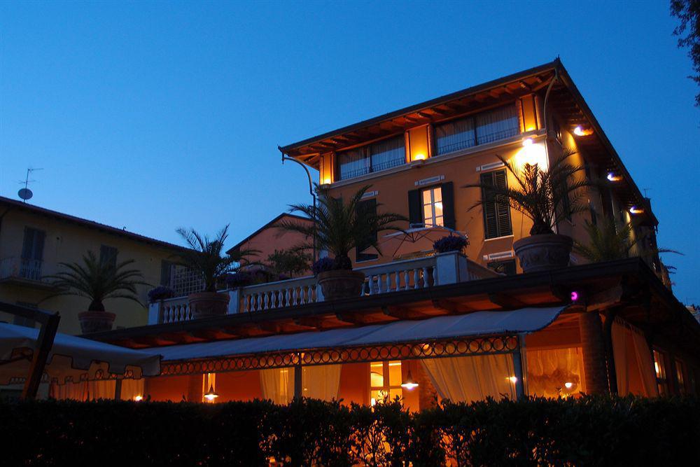 Hotel Regina Forte dei Marmi Exterior photo